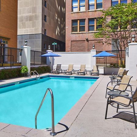 Springhill Suites Memphis Downtown Exterior foto