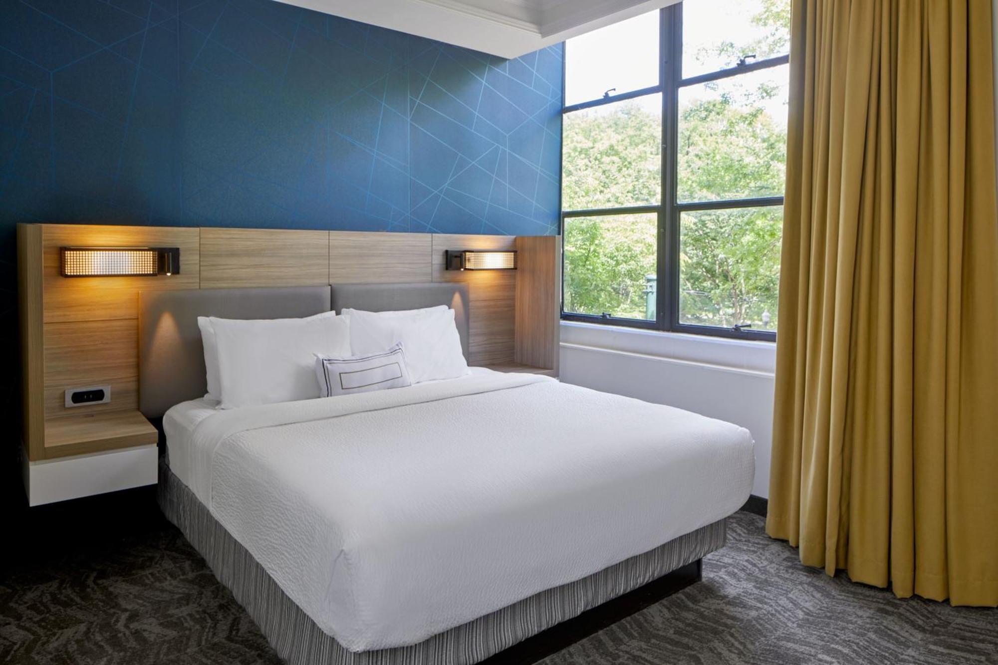 Springhill Suites Memphis Downtown Exterior foto